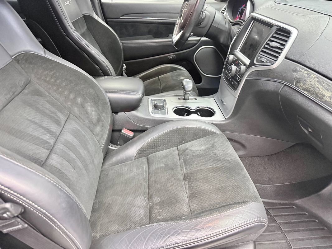 Used 2014 Jeep Grand Cherokee SRT image 11