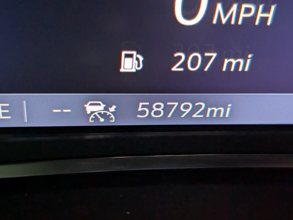 Used 2020 Chevrolet Equinox Premier FWD image 32