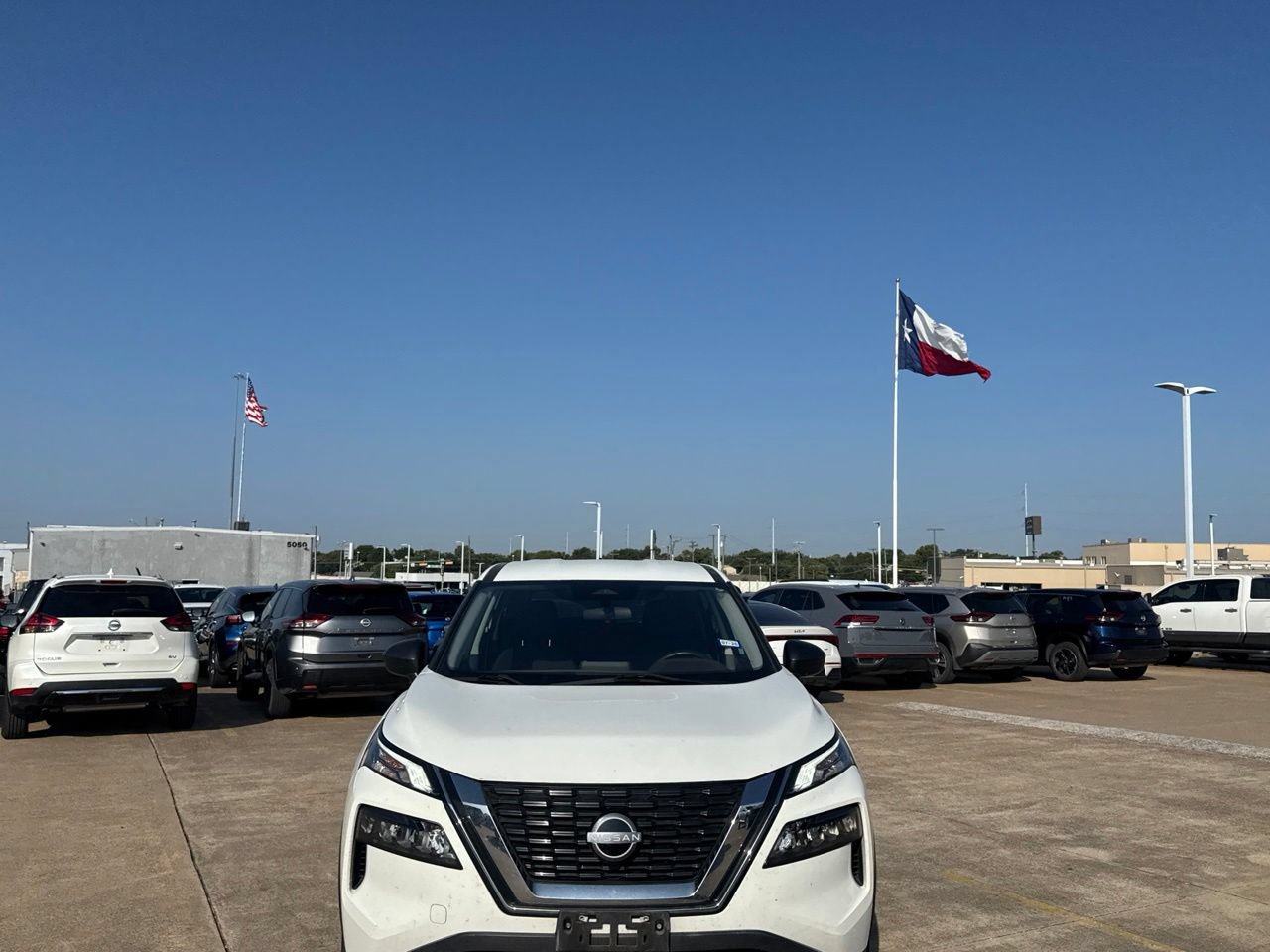 Certified 2023 Nissan Rogue S AWD/4WD image 5