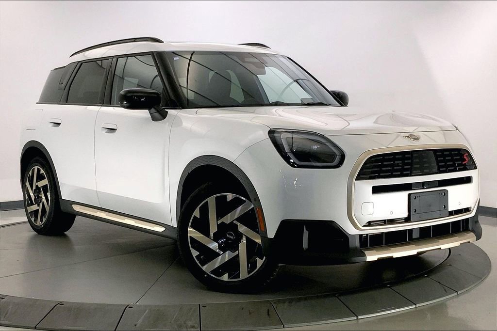 Certified 2025 MINI Cooper Countryman S w/ Comfort Package Max AWD/4WD image 32