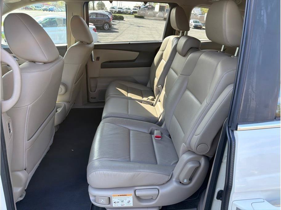 Used 2014 Honda Odyssey EX-L image 12