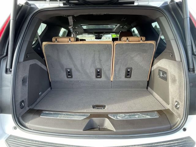 Used 2023 Cadillac Escalade Premium Luxury image 10