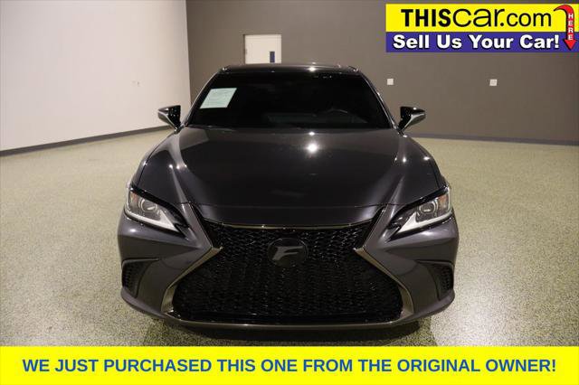 Used 2022 Lexus ES 350 F Sport image 2