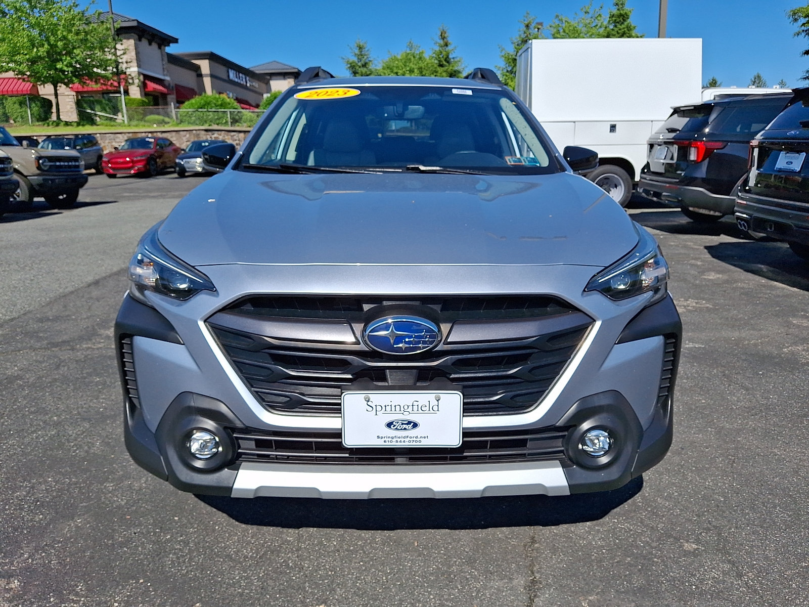 Used 2023 Subaru Outback Limited XT AWD/4WD image 2