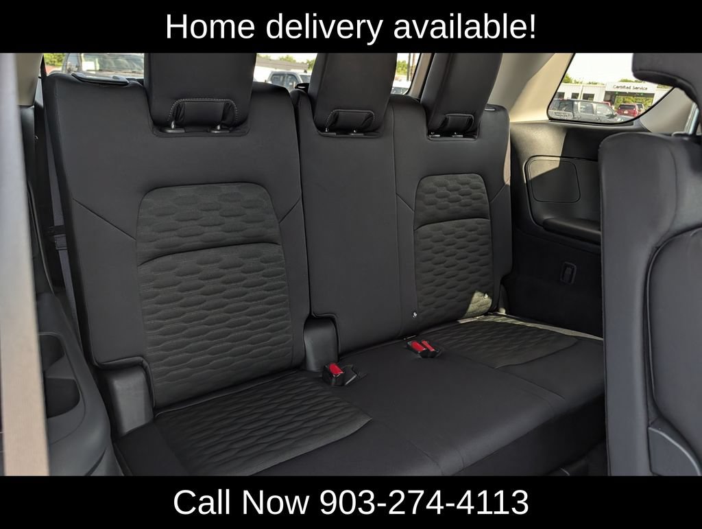 Used 2026 Nissan Pathfinder SV FWD image 31