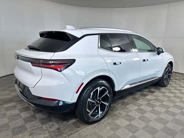 Used 2025 Chevrolet Equinox EV LT w/ Convenience Package image 3