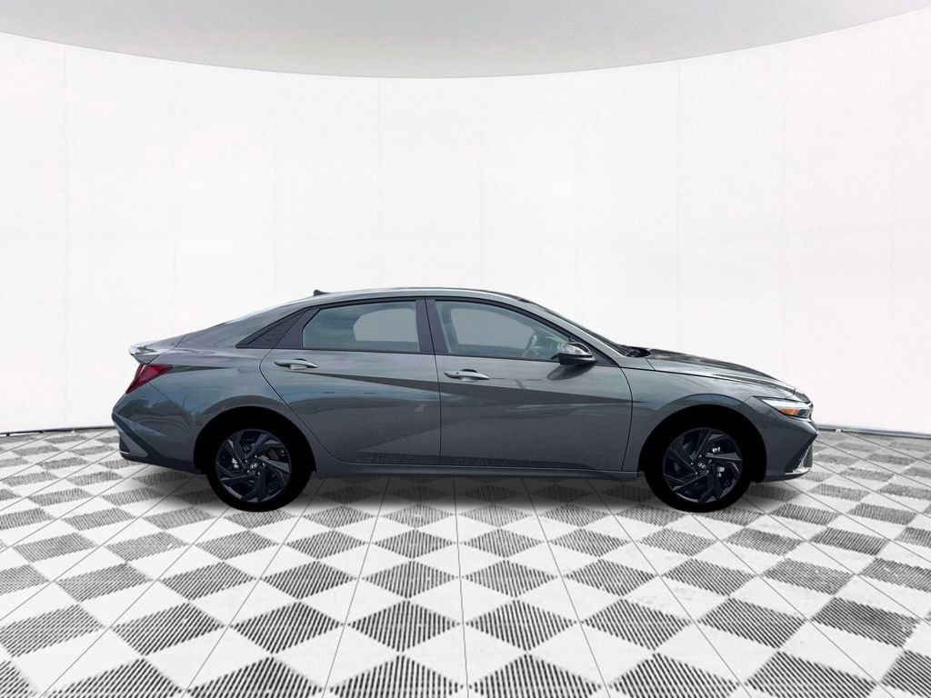 New 2026 Hyundai Elantra Sport image 14