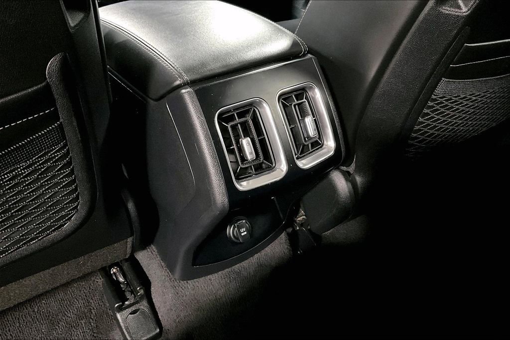 Used 2024 Kia Sorento S image 30