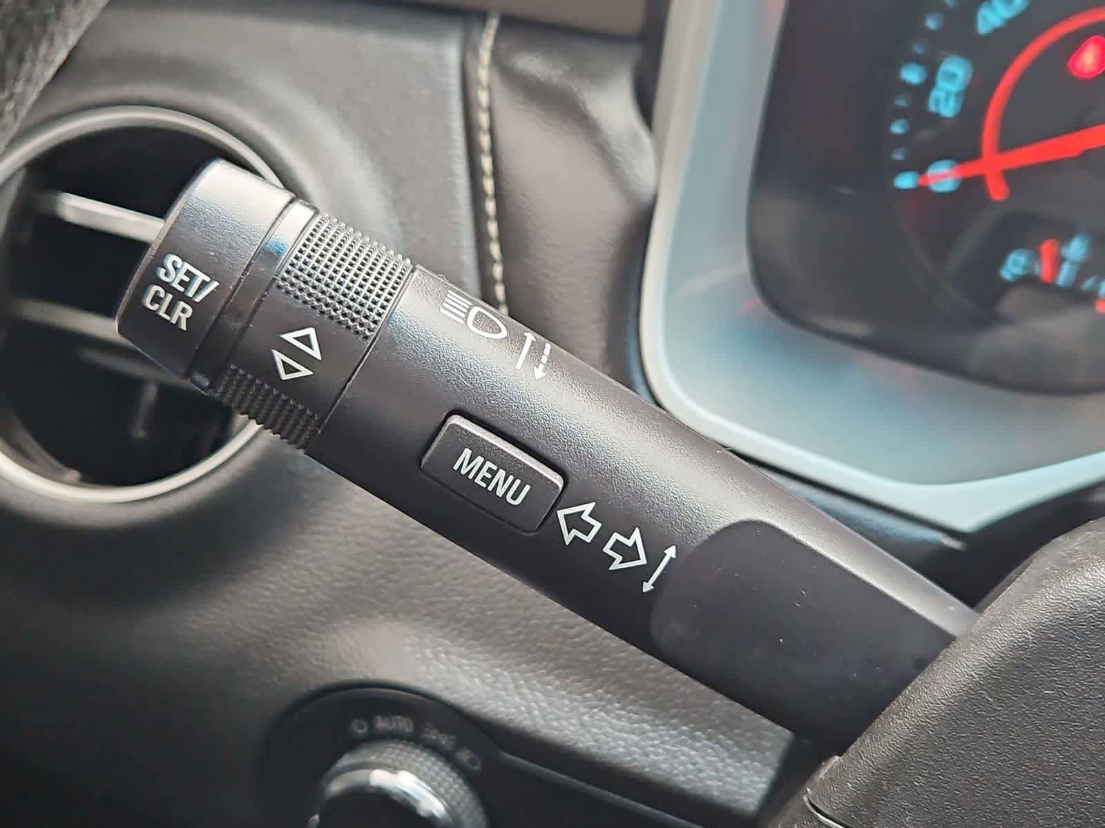 Used 2015 Chevrolet Camaro LS RWD image 26
