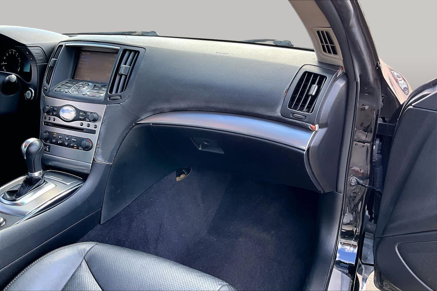 Used 2011 INFINITI G37 Journey w/ Premium Pkg RWD image 15