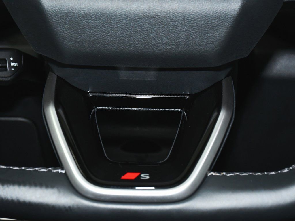 Used 2025 Audi SQ5 Premium Plus w/ Premium Plus Package image 35