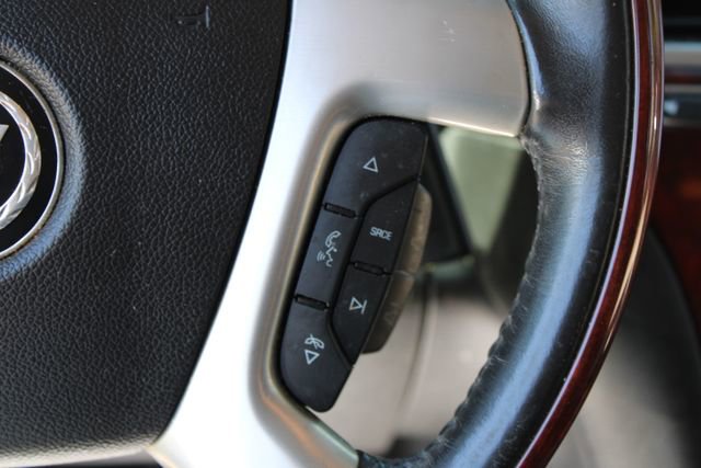 Used 2014 Cadillac Escalade Premium RWD image 21