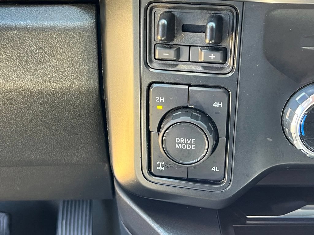 Used 2023 Ford F250 Lariat w/ Lariat Ultimate Package AWD/4WD image 17