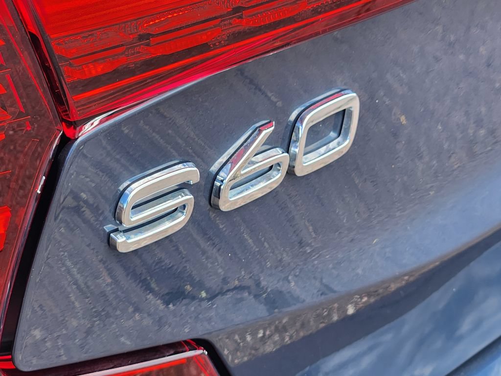 Used 2021 Volvo S60 T8 R-Design AWD/4WD image 31