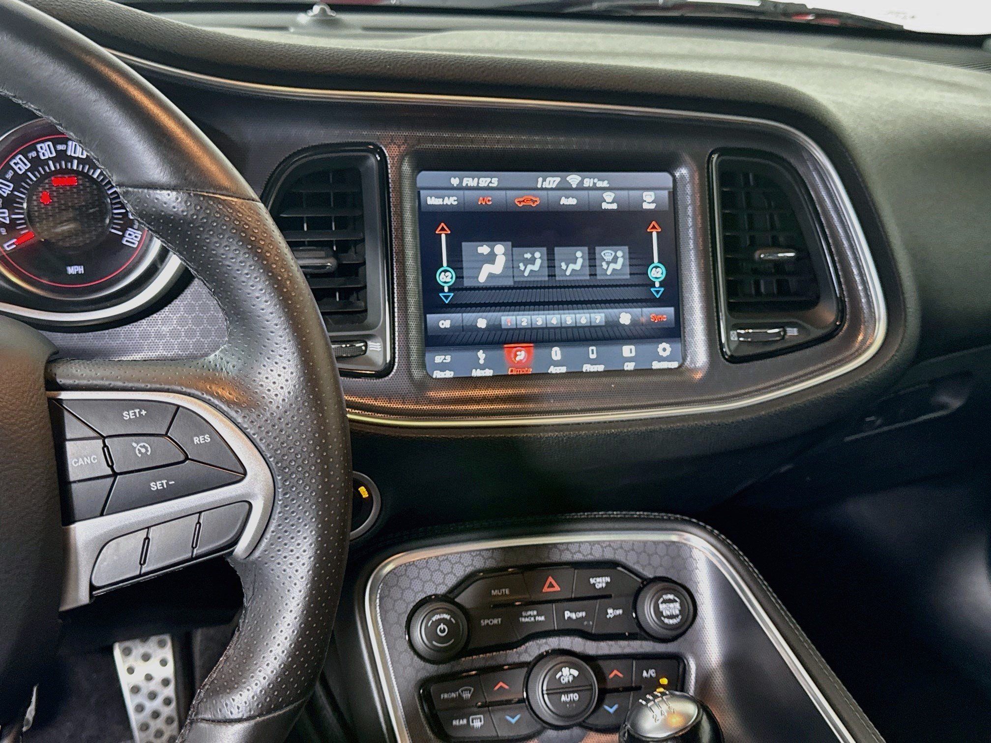 Used 2018 Dodge Challenger R/T Scat Pack RWD image 18