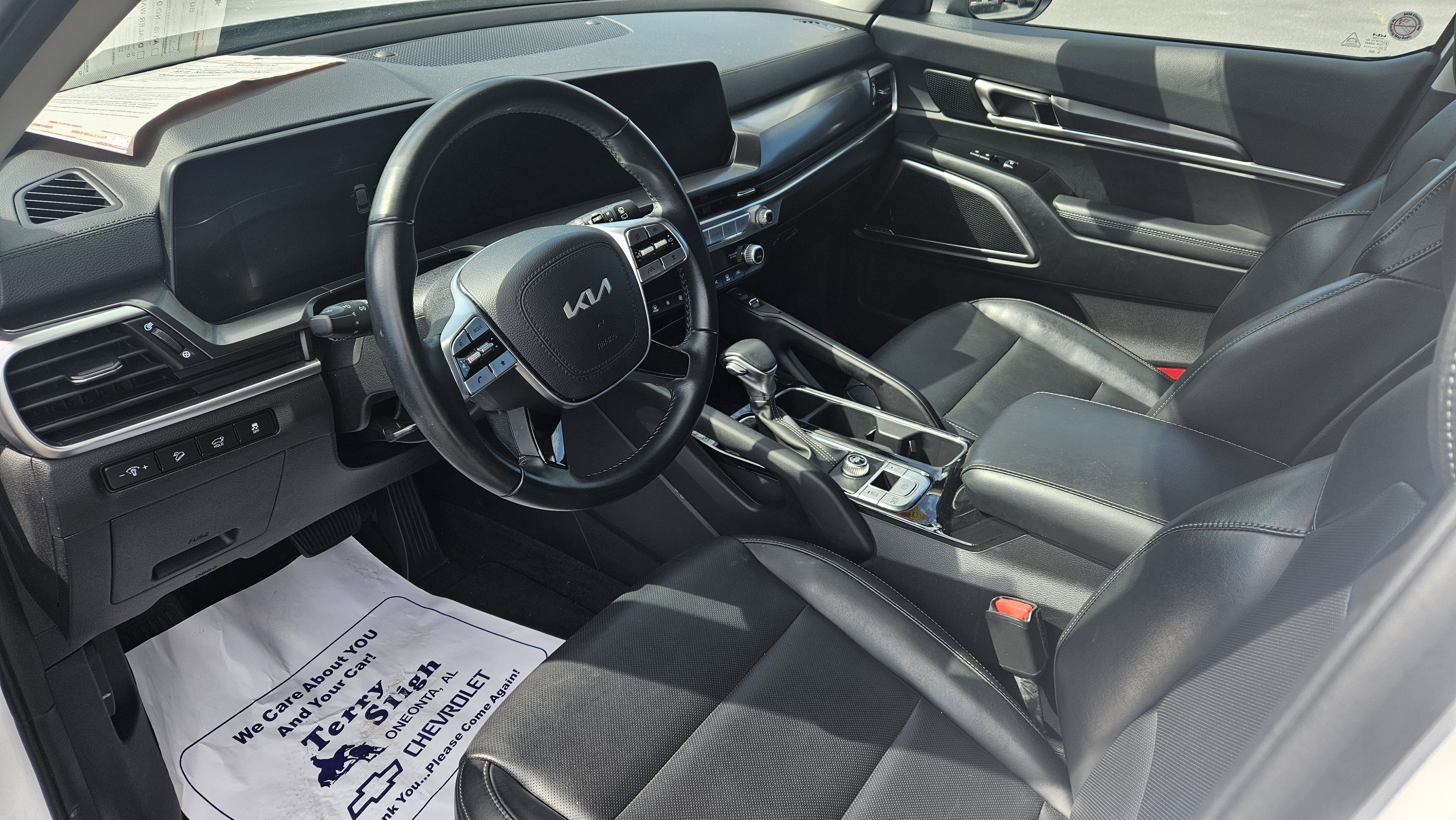Used 2025 Kia Telluride S FWD image 10