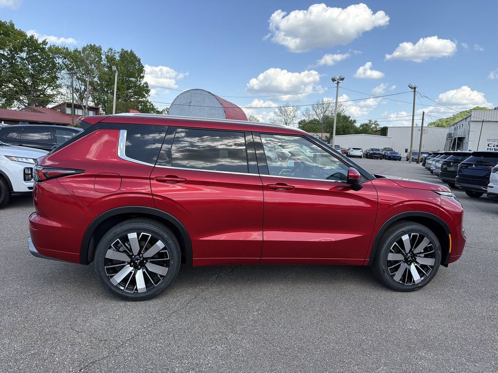 New 2026 Mitsubishi Outlander SEL AWD/4WD image 3