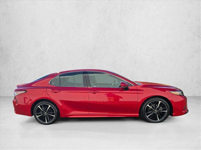 Used 2019 Toyota Camry XSE FWD image 4