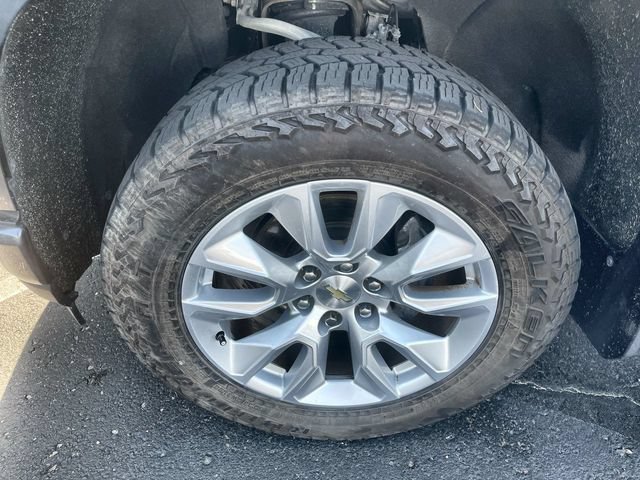 Used 2020 Chevrolet Silverado 1500 Custom w/ Custom Value Package AWD/4WD image 31