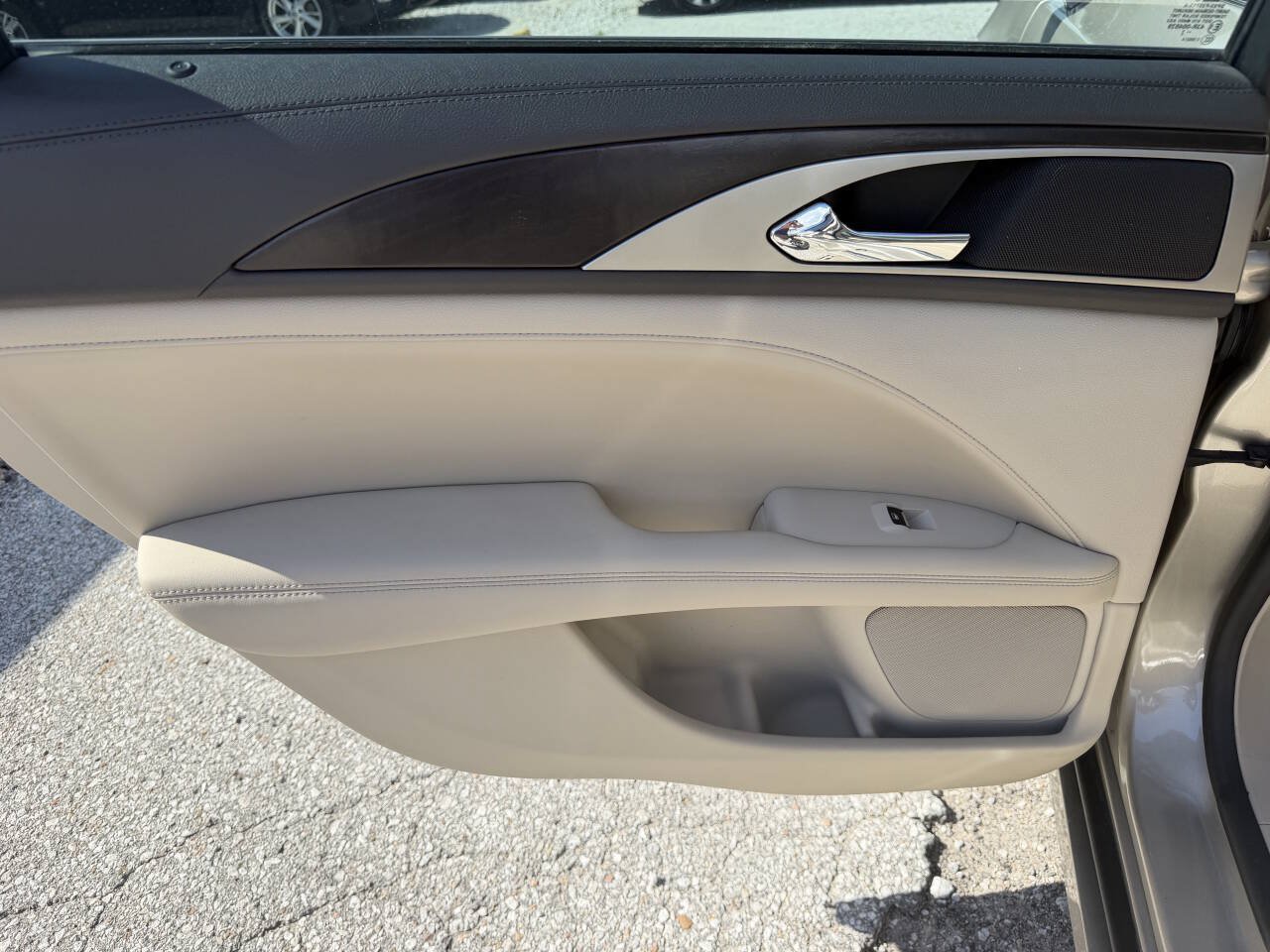 Used 2017 Lincoln MKZ Reserve w/ Climate Package FWD image 15