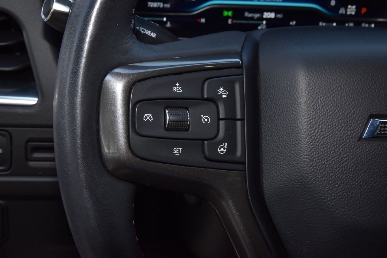 Used 2022 Chevrolet Tahoe Z71 w/ Luxury Package AWD/4WD image 24