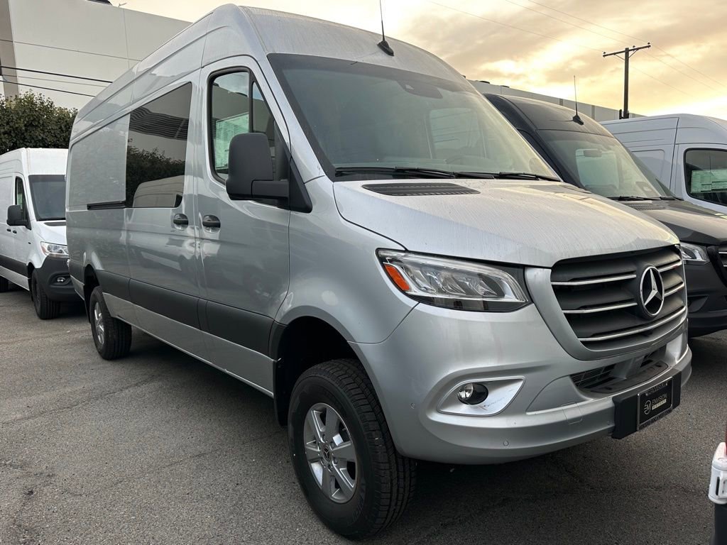 New 2023 Mercedes-Benz Sprinter 2500 image 2