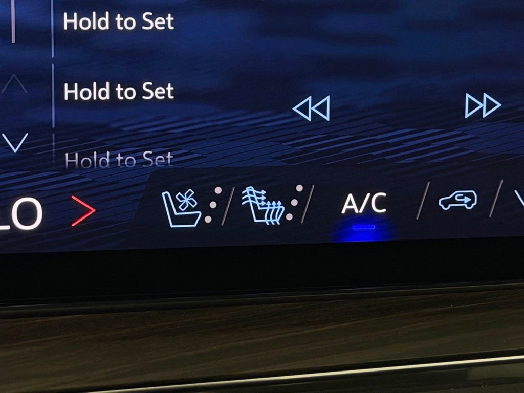 Used 2025 Chevrolet Tahoe Premier image 20