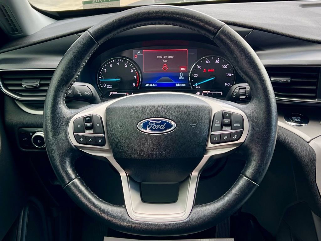 Used 2023 Ford Explorer XLT w/ Equipment Group 202A image 21