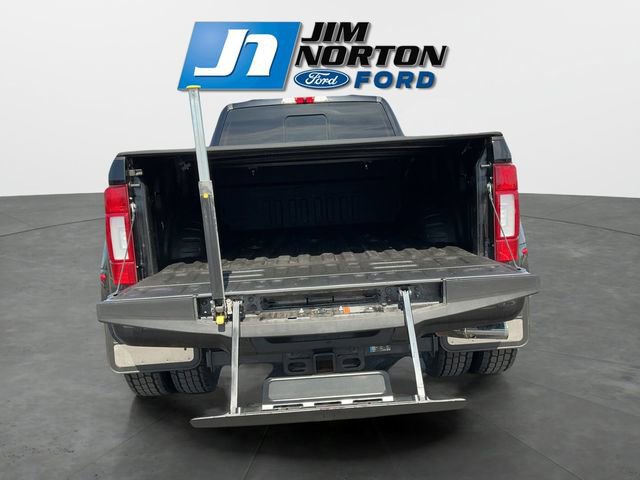 Used 2022 Ford F450 Limited w/ FX4 Off-Road Package image 15