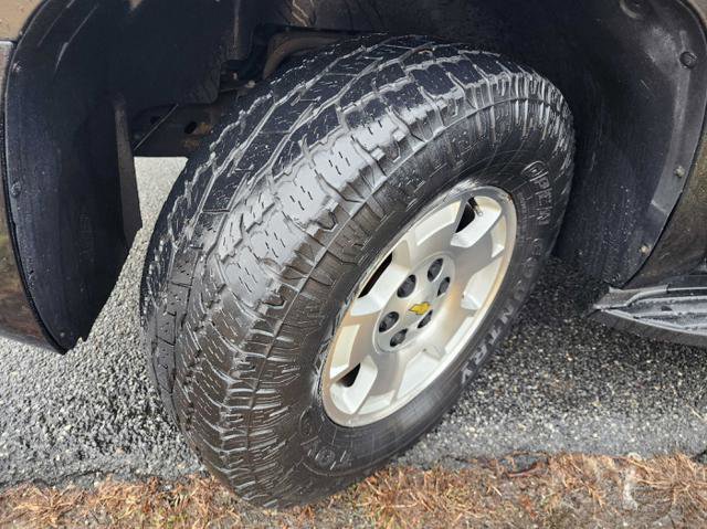 Used 2013 Chevrolet Tahoe LT w/ Luxury Package image 9