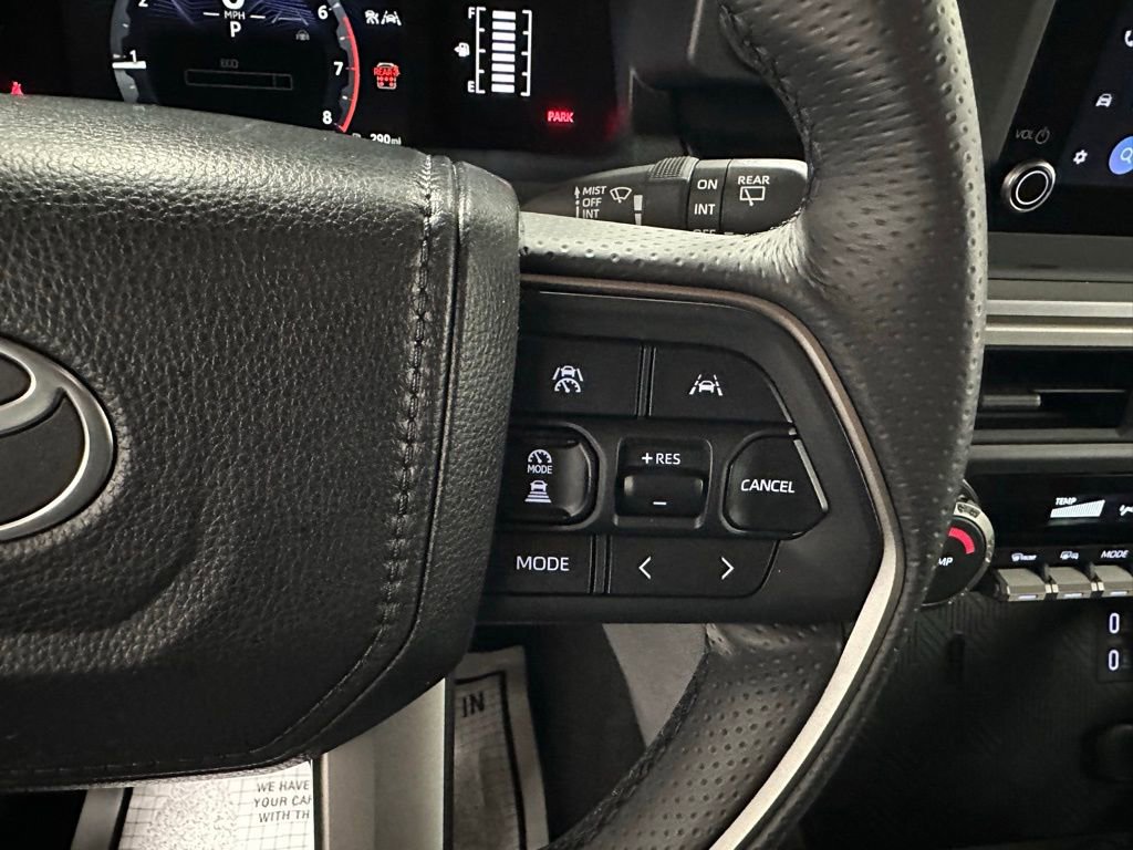 Used 2025 Toyota 4Runner SR5 image 18