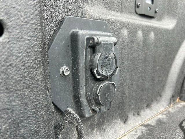 Used 2025 Ford F350 Lariat w/ Black Appearance Package image 13