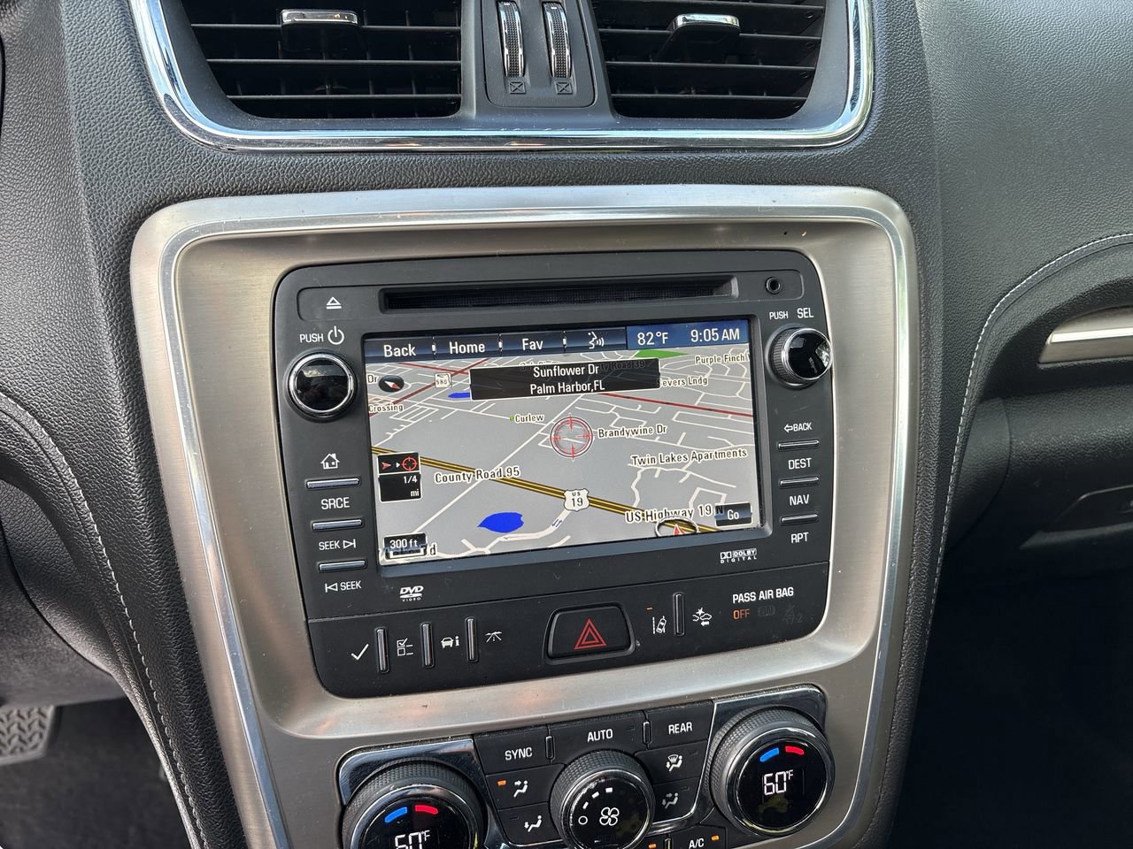 Used 2015 GMC Acadia Denali AWD/4WD image 25
