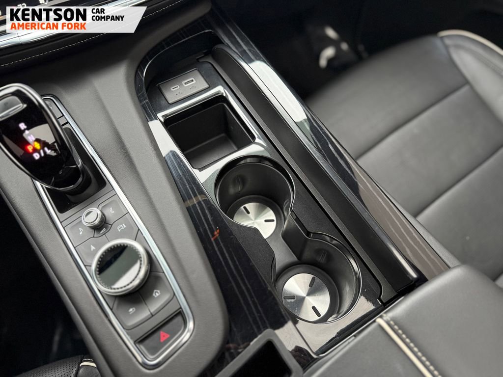 Used 2024 Cadillac Escalade Sport w/ LPO, ONYX Package image 33