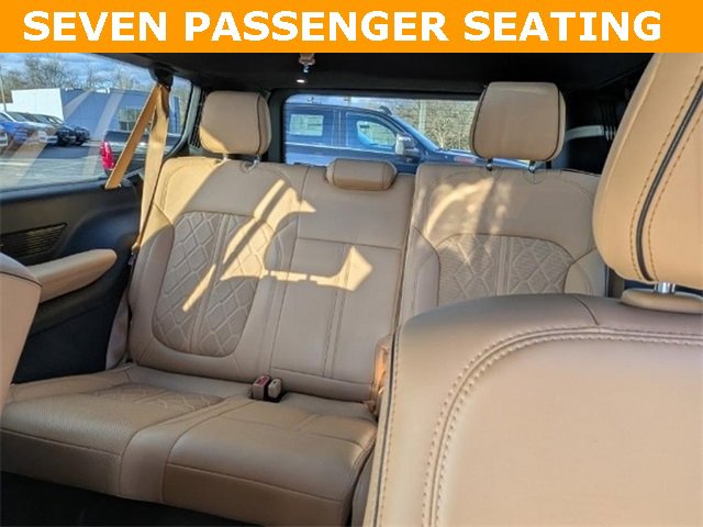 Used 2023 Jeep Grand Wagoneer L Series III w/ HD Trailer Tow Package image 26