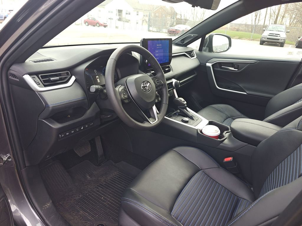 Used 2024 Toyota RAV4 XSE w/ Advanced Technology Package image 8