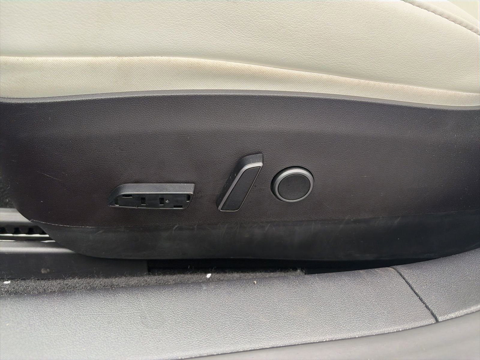 Used 2023 Tesla Model 3 Performance image 14