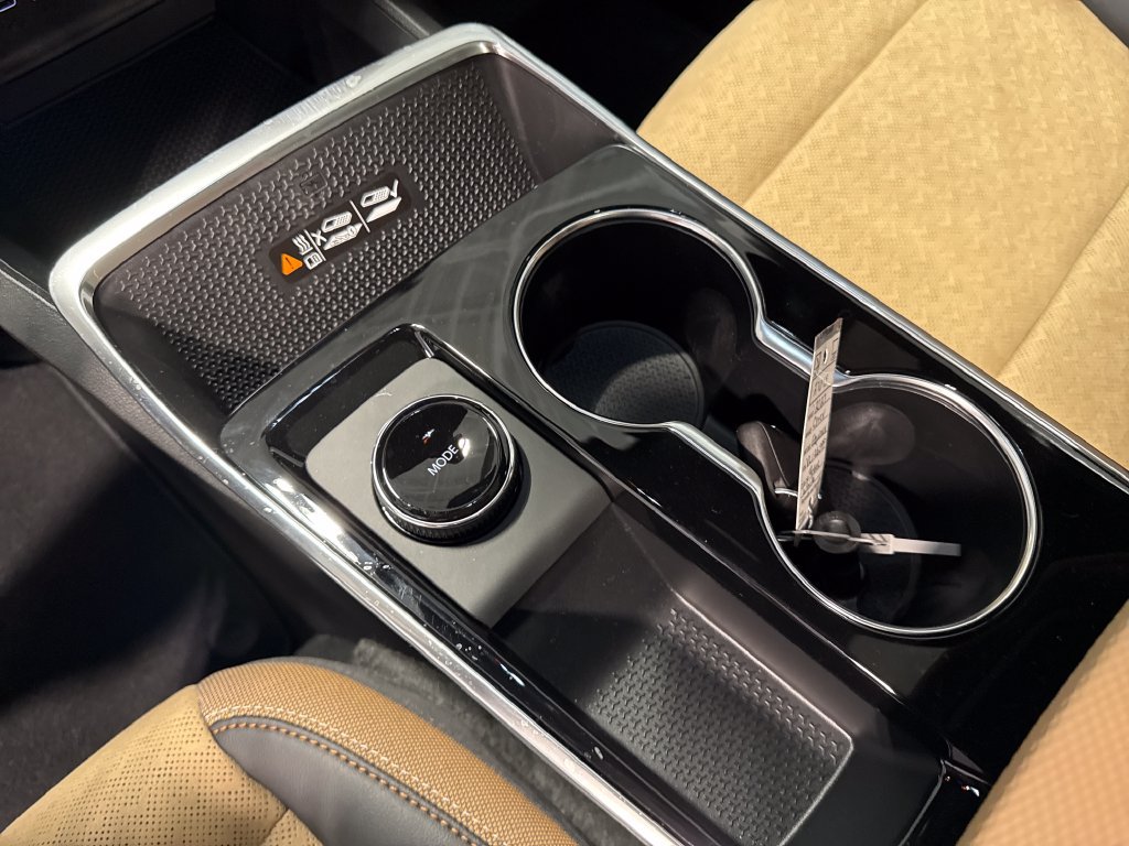 New 2027 Chevrolet Equinox ACTIV w/ Safety and Technology Package AWD/4WD image 19