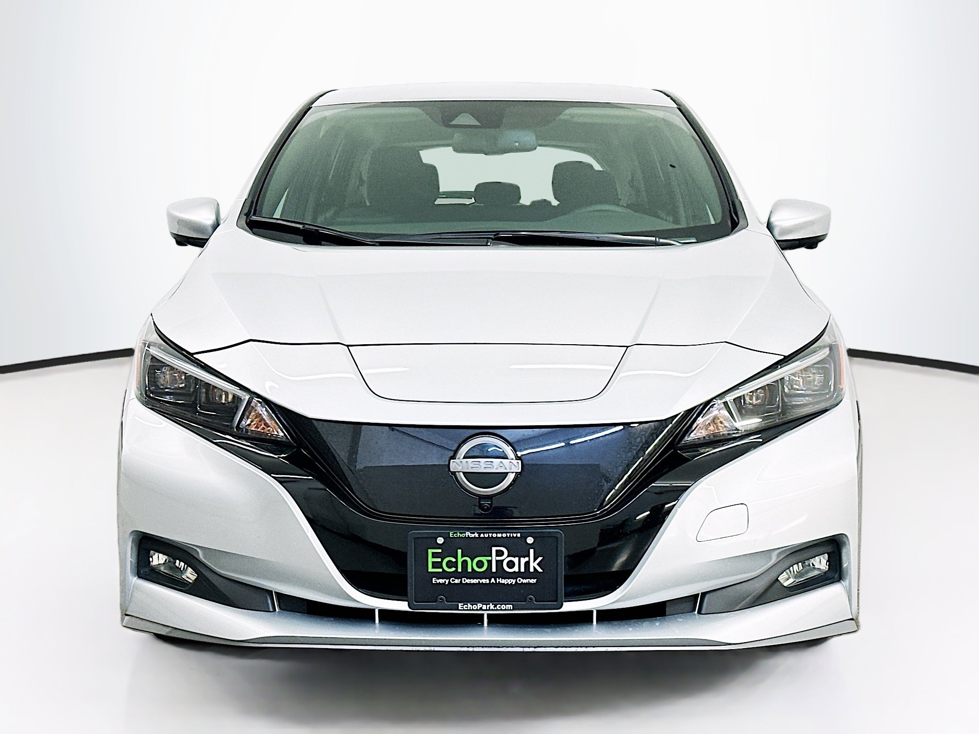 Used 2025 Nissan Leaf SV Plus FWD image 2