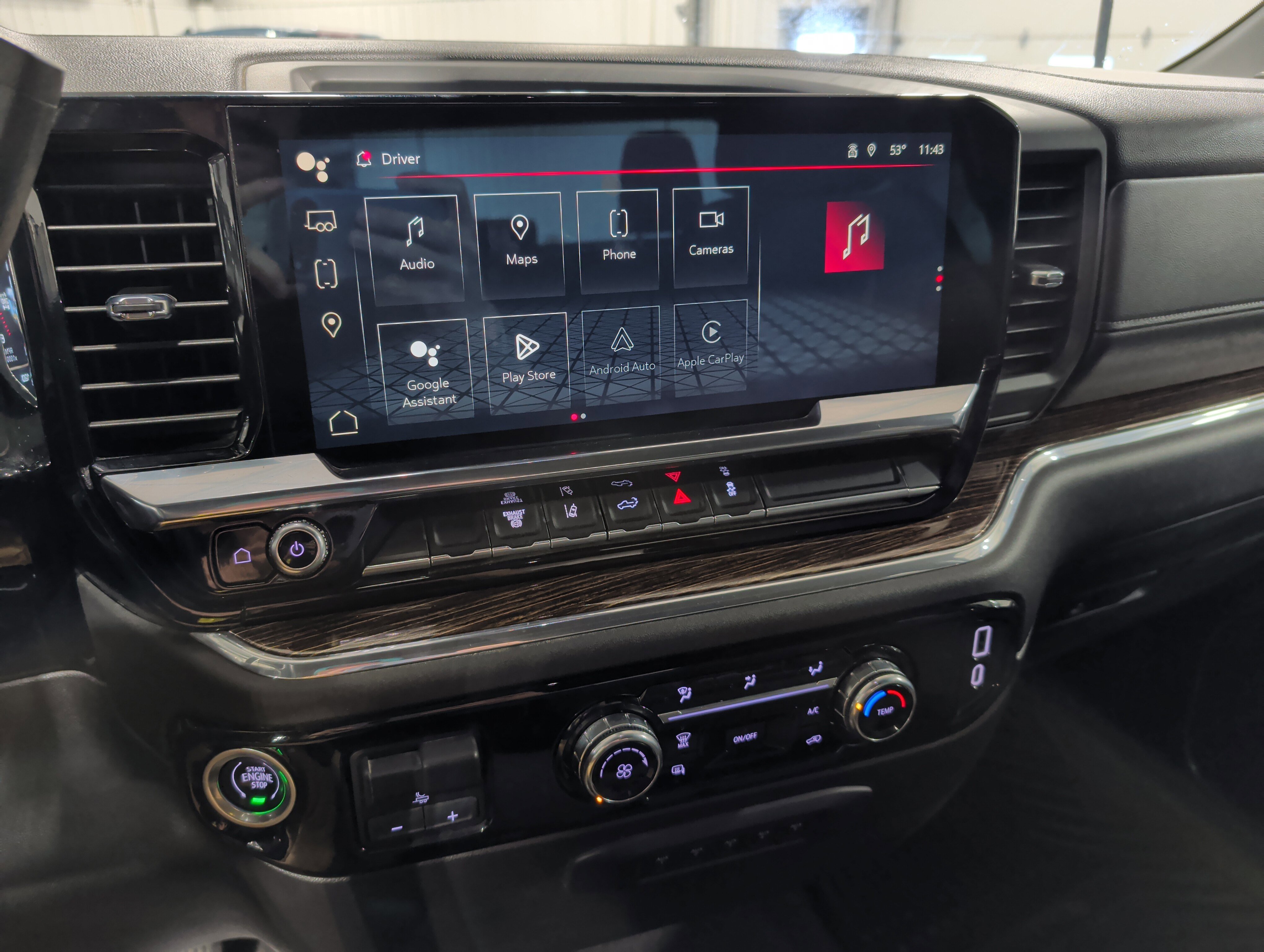 Used 2024 GMC Sierra 3500 SLE image 10