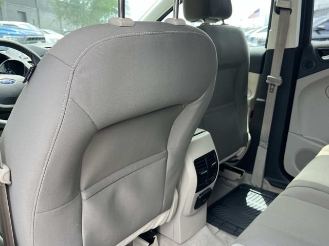 Used 2014 Ford Escape SE w/ Equipment Group 201A FWD image 19