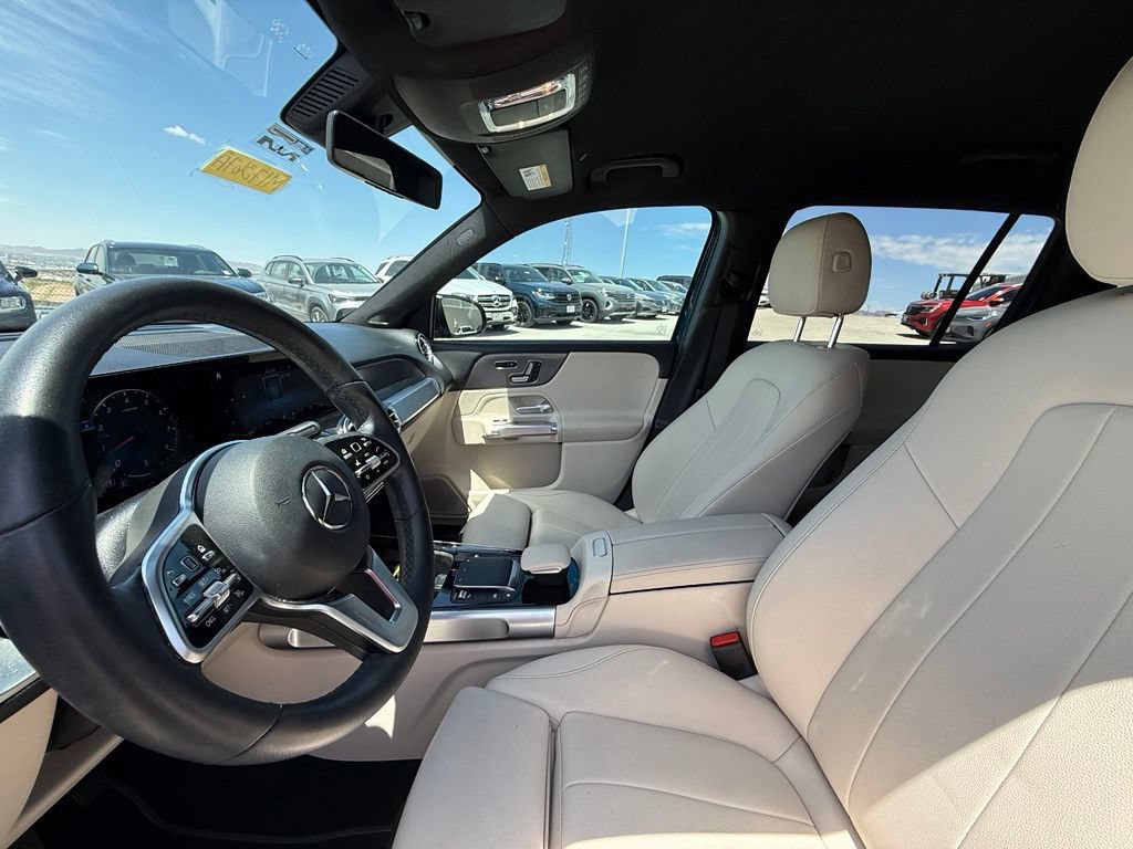 Used 2022 Mercedes-Benz GLB 250 4MATIC image 13