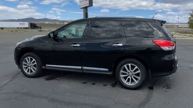 Used 2016 Nissan Pathfinder SL w/ SL Tech Package AWD/4WD image 6