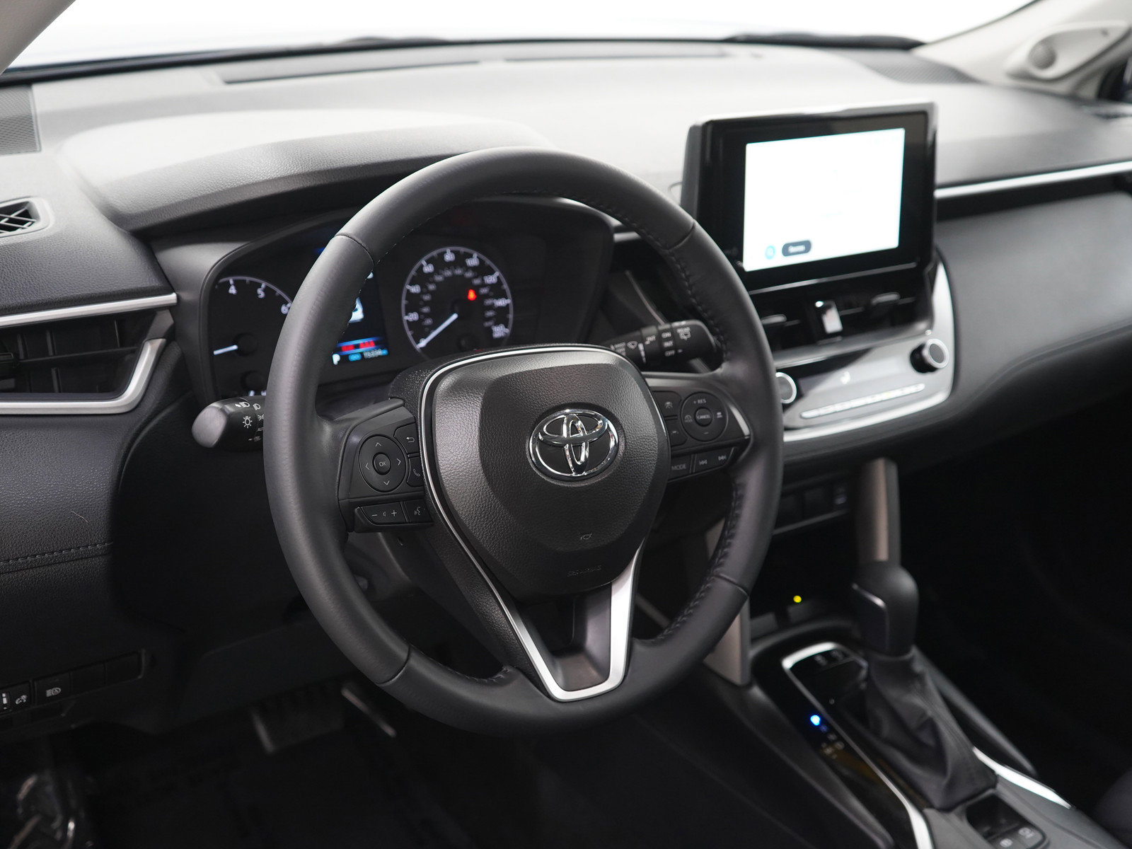 Used 2024 Toyota Corolla Cross LE w/ Moonroof Package AWD/4WD image 20