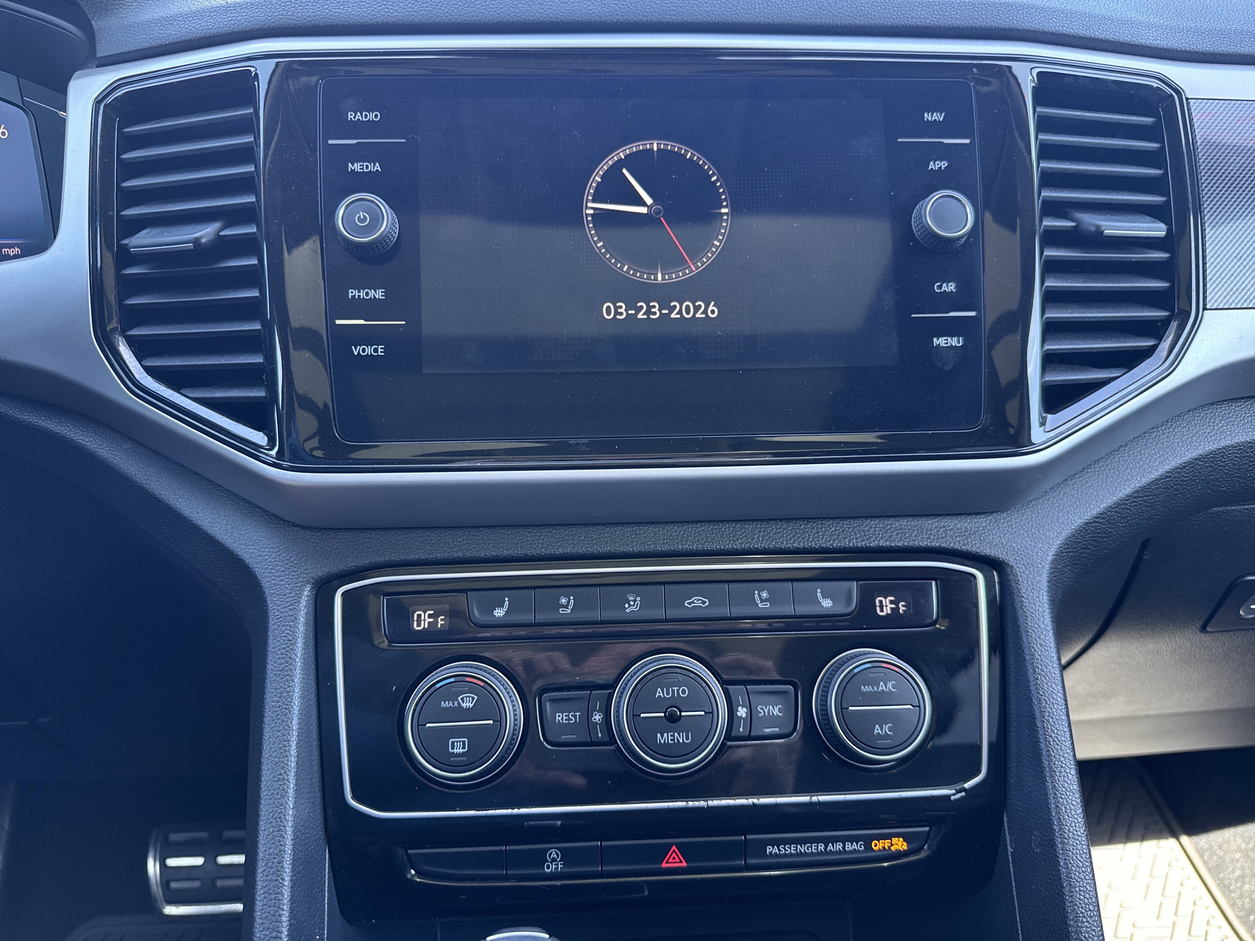 Used 2023 Volkswagen Atlas SEL Premium image 19