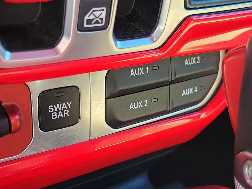 Used 2018 Jeep Wrangler Unlimited Rubicon w/ Dual Top Group AWD/4WD image 20