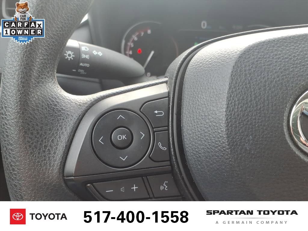 Used 2025 Toyota RAV4 XLE image 16