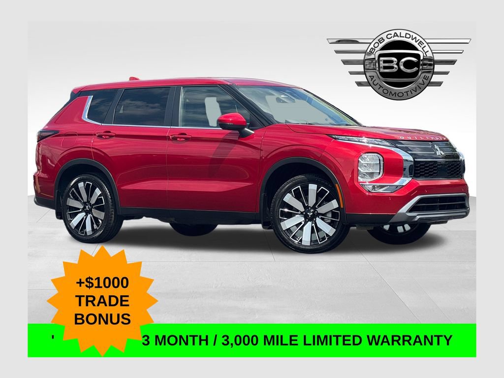 Used 2025 Mitsubishi Outlander SE