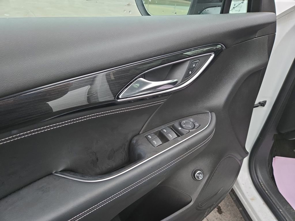 Certified 2023 Buick Envision Preferred w/ Sport Touring Package image 16