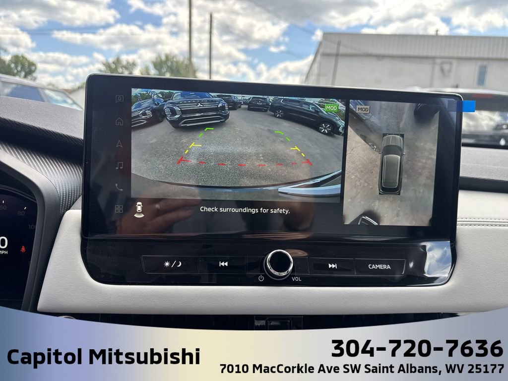 New 2025 Mitsubishi Outlander SEL image 28